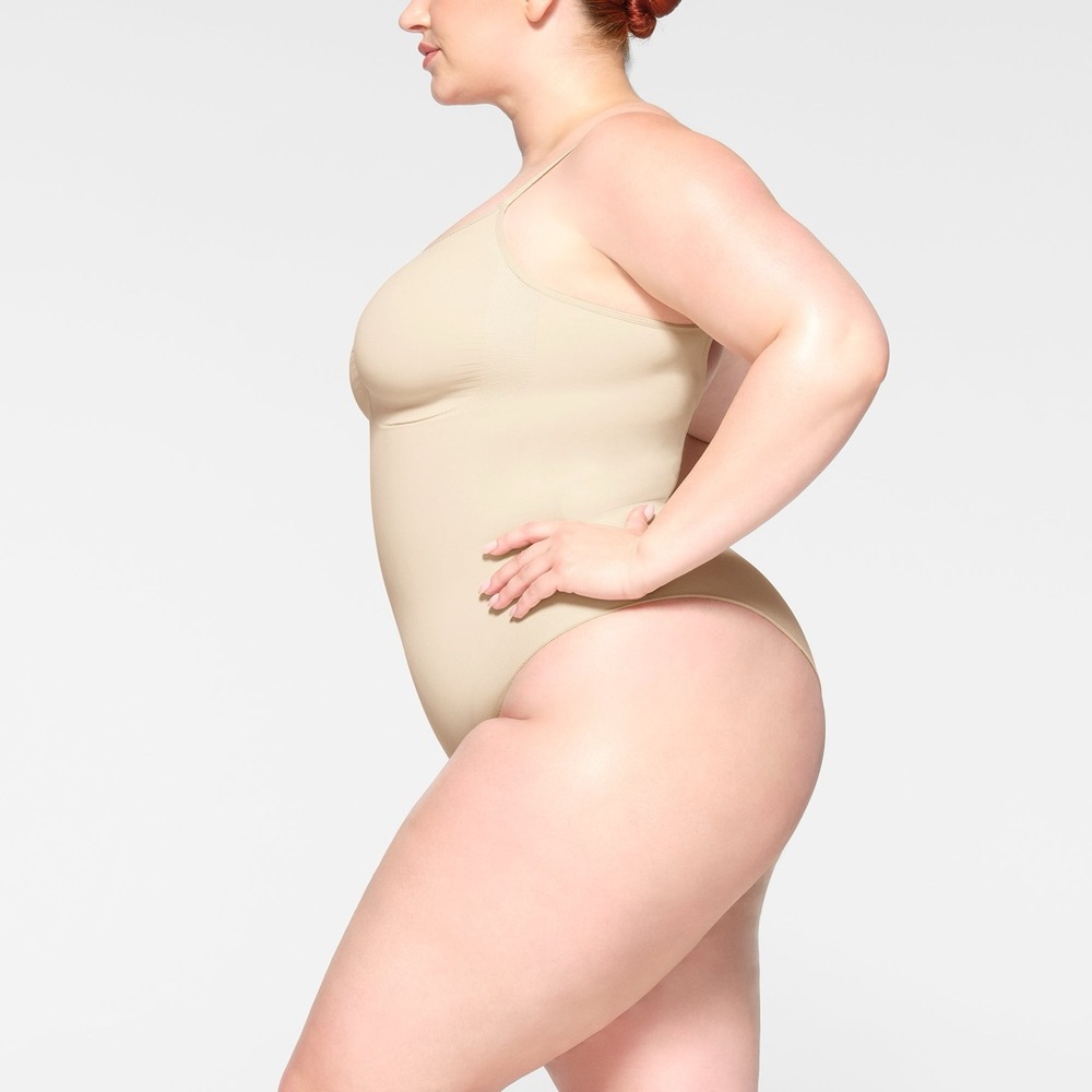 Skims Seamless Sculpt Brief Bodysuit Size Small - Picture 3 of 12